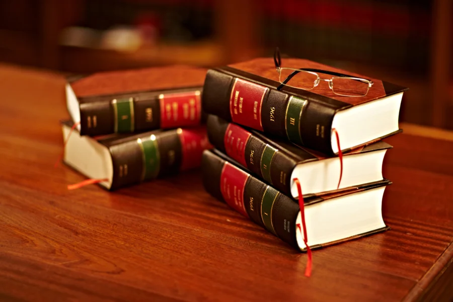 LAW FIRM BOOK LIST-5 LAW FIRM BOOK LIST-5